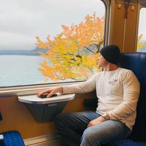 Meet your Posher, Christopher